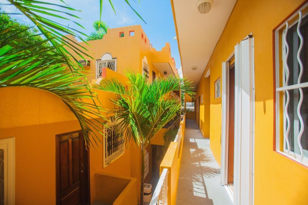 House 3* Playa del Carmen