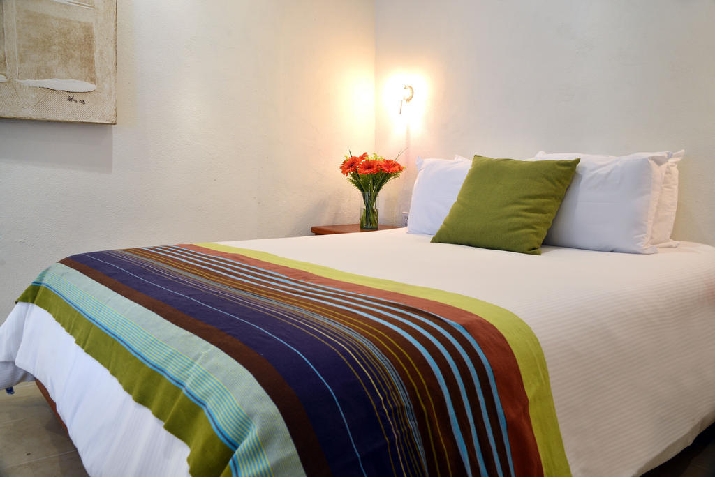 Club Yebo Hotel 3*