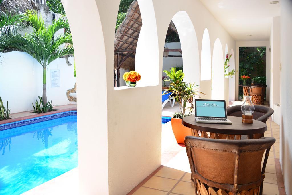 Club Yebo Hotel 3*