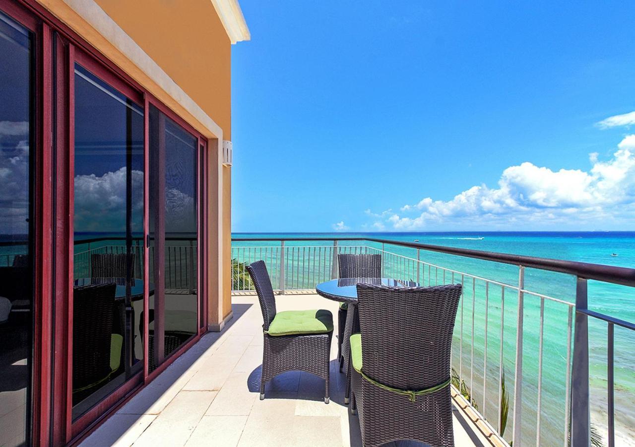 Penthouse Surf 408 - Beachfront Stunning Oceanview - At El Faro Apartment Playa del Carmen