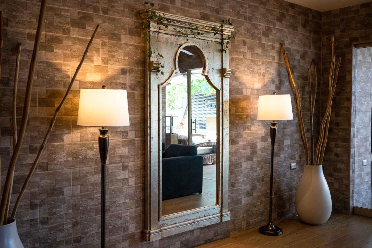 Casalesgarcons Bed & Breakfast