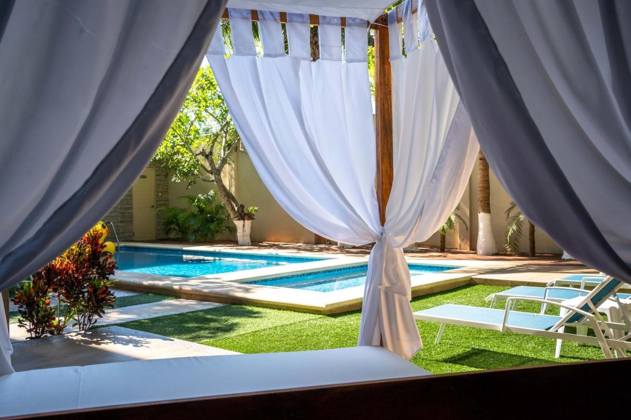 Les Garçons de la casa Cocom - Men Only&Naturist Playa del Carmen