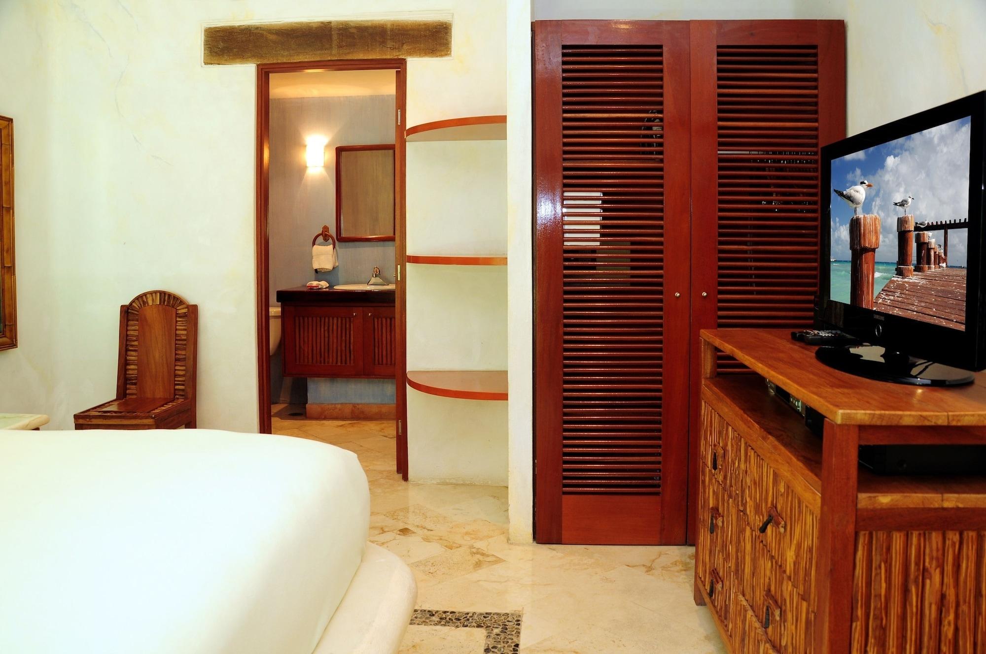 Sacbe Hotel&beach Club 3*