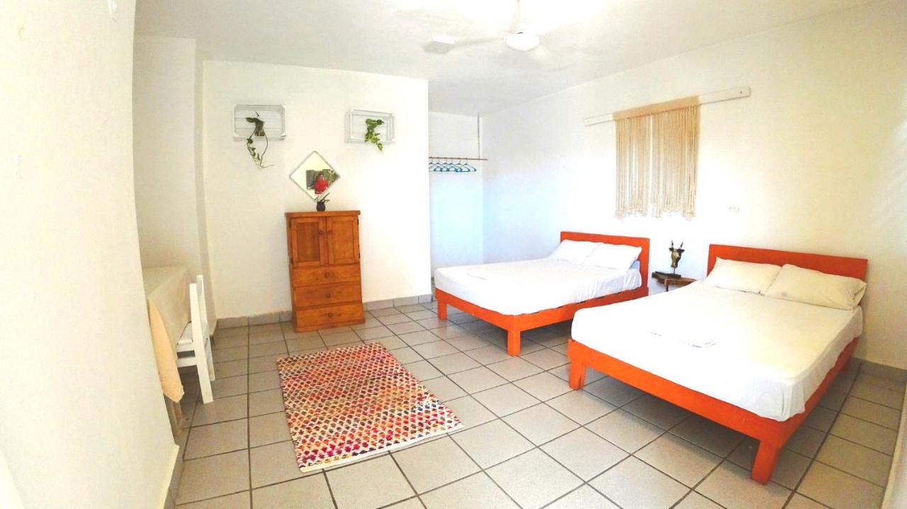 Izsla Suites Aparthotel