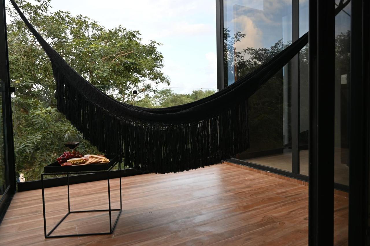 Biệt thự Glass Jungle With Amazing Views -10 Min Dt *