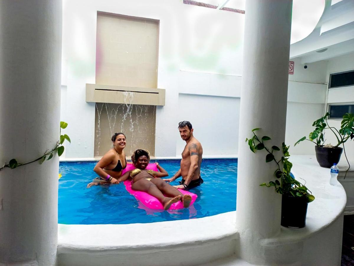 Lezzoto Boutique 2,5 Albergue Playa del Carmen