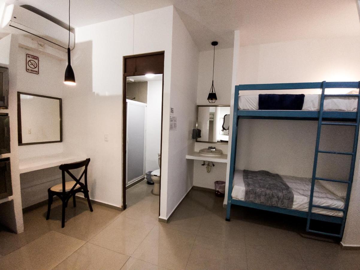 Lezzoto Boutique 2,5 Albergue Playa del Carmen