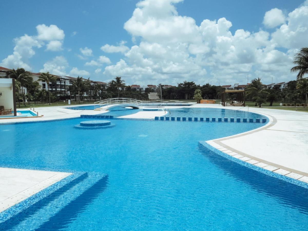 Impecable Y Lujoso Departamento Frente Al Mar En Mareazul Del Club De Golf Corasol Apartment Playa del Carmen