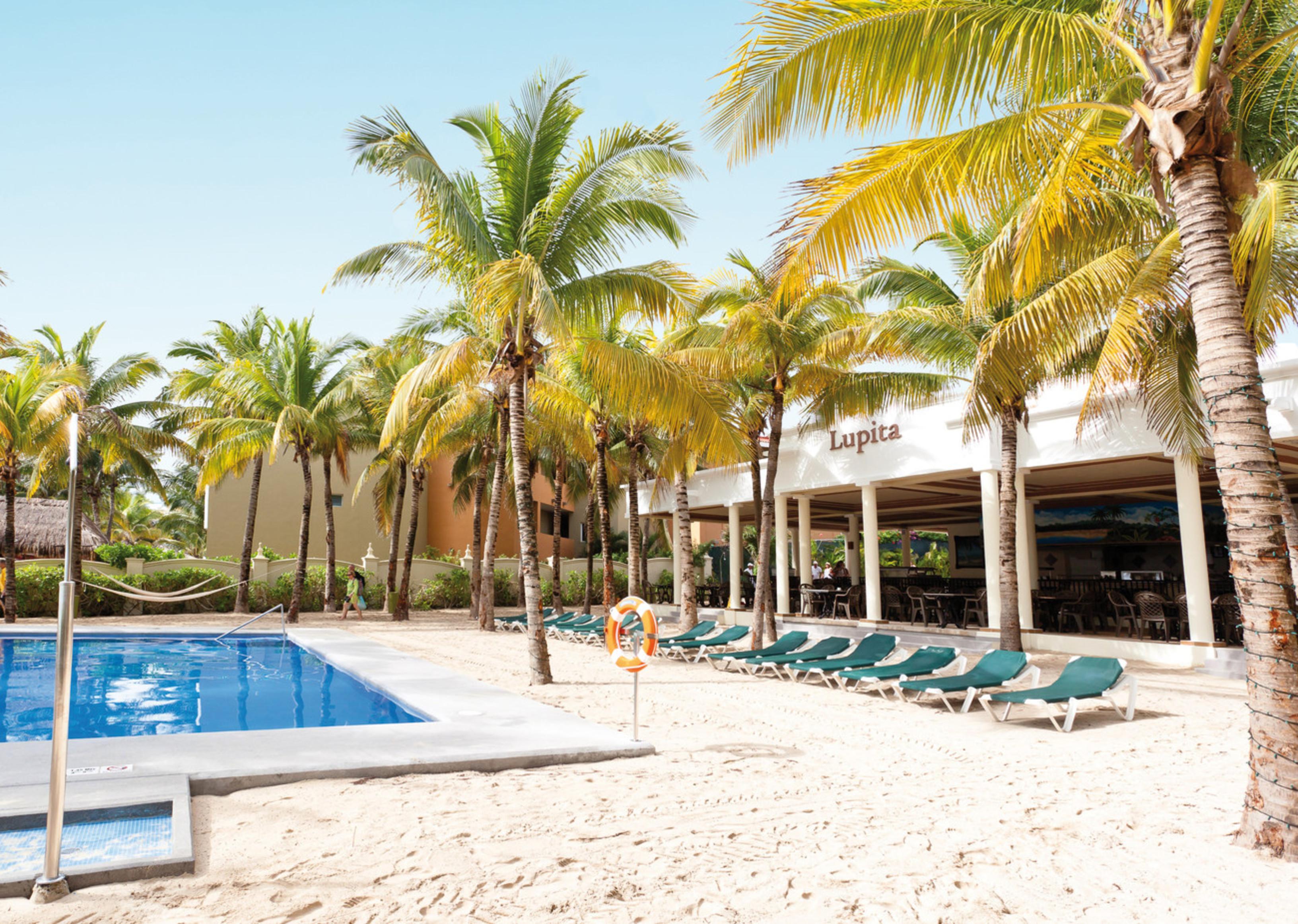 Khách sạn Riu Lupita 5*