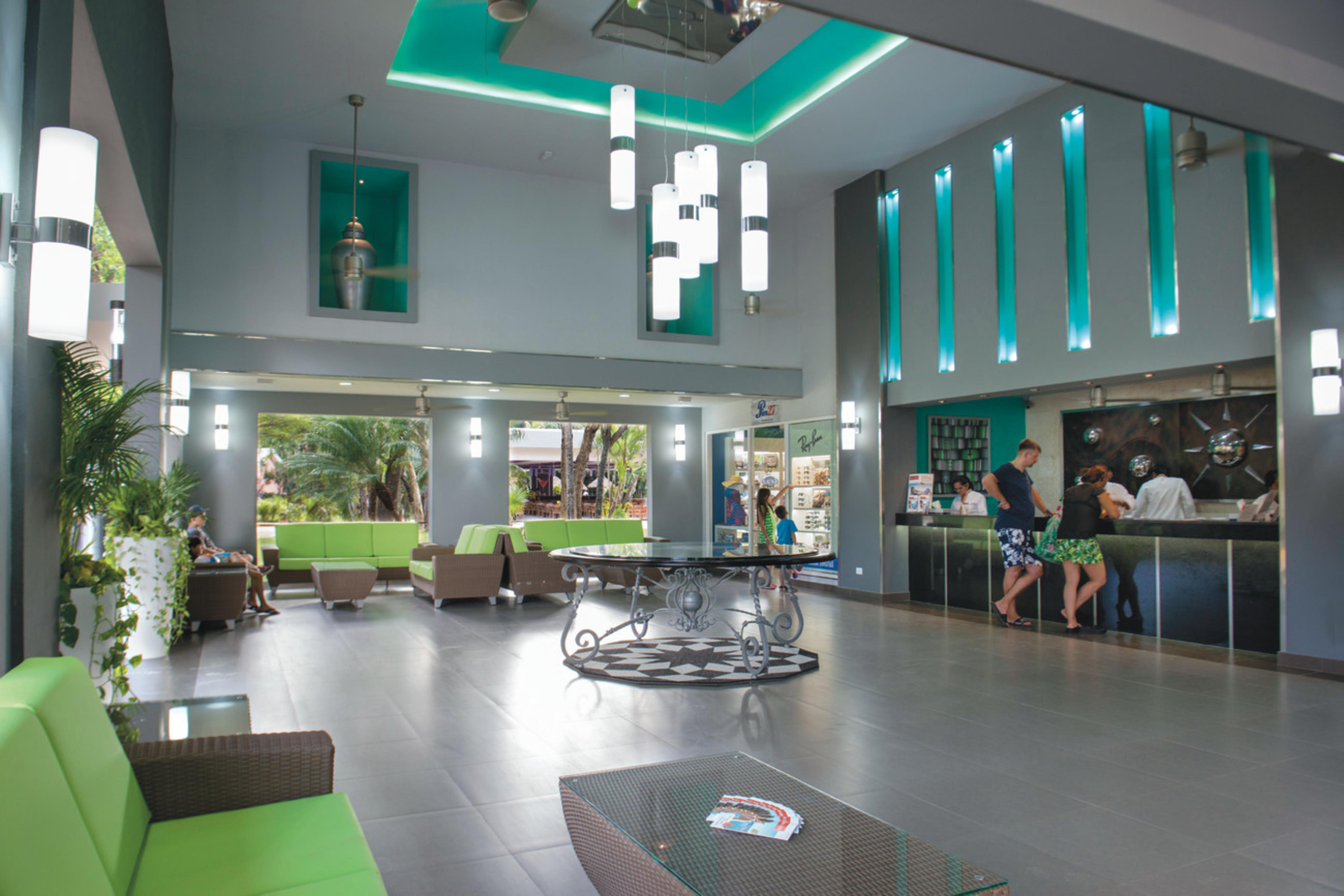Khách sạn Riu Lupita 5*
