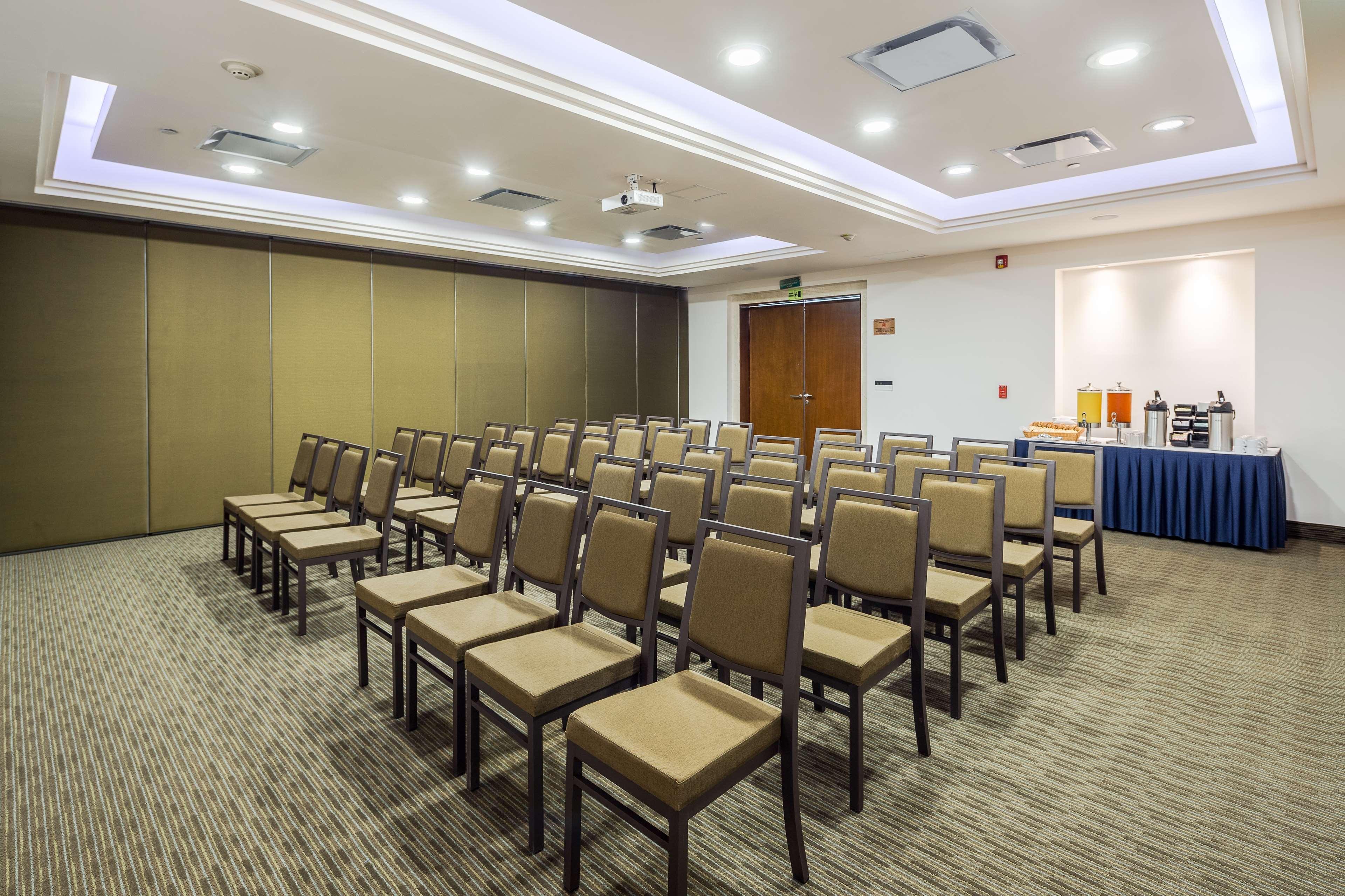 Wyndham Garden Hotel