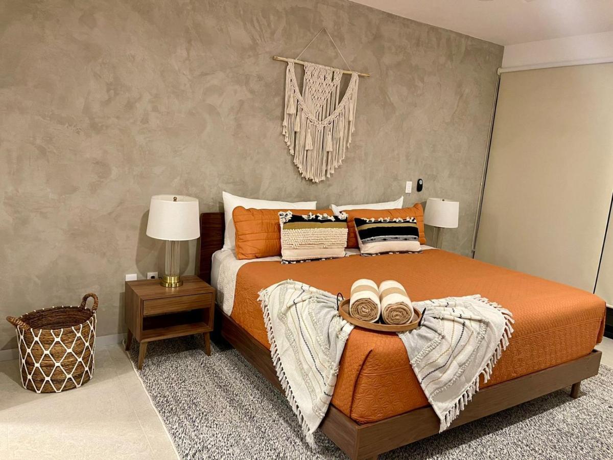 Urban Towers - Brand New Contemporary In Downtown Khách sạn hẻo lánh