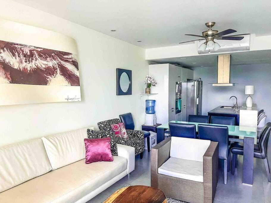 Ph Golf And Sea/huele A Mar, Se Ve El Golf Apartamento
