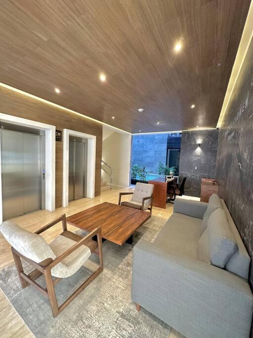 Pool View / Rooftop Pool, Jacuzzi, Gym & Bar Apartment Playa del Carmen