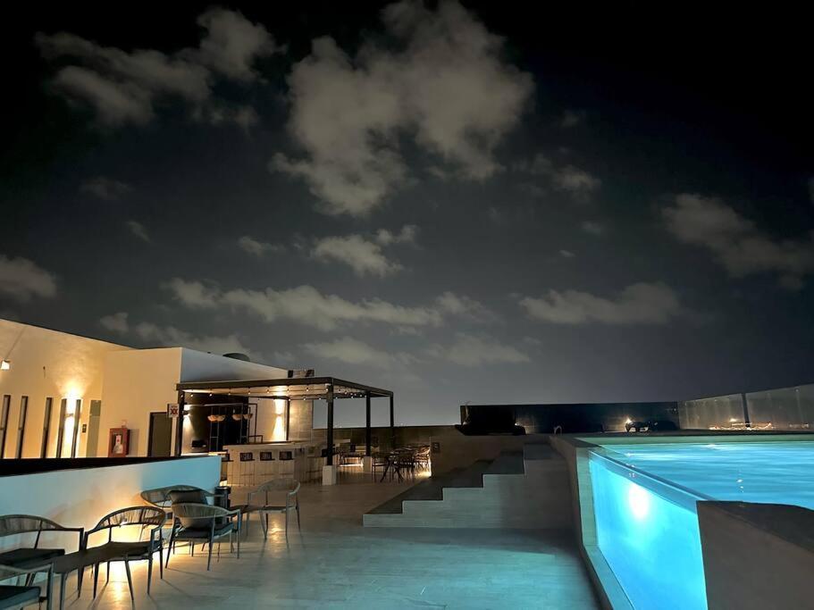 Pool View / Rooftop Pool, Jacuzzi, Gym & Bar Apartment Playa del Carmen