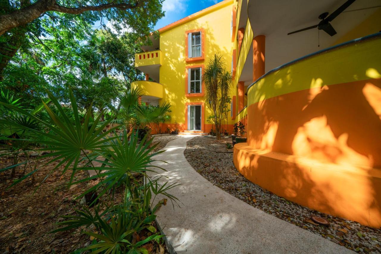 Rana Loca - Only 5 Min Walk To - At, Playacar, Chac Ha Apartamento *