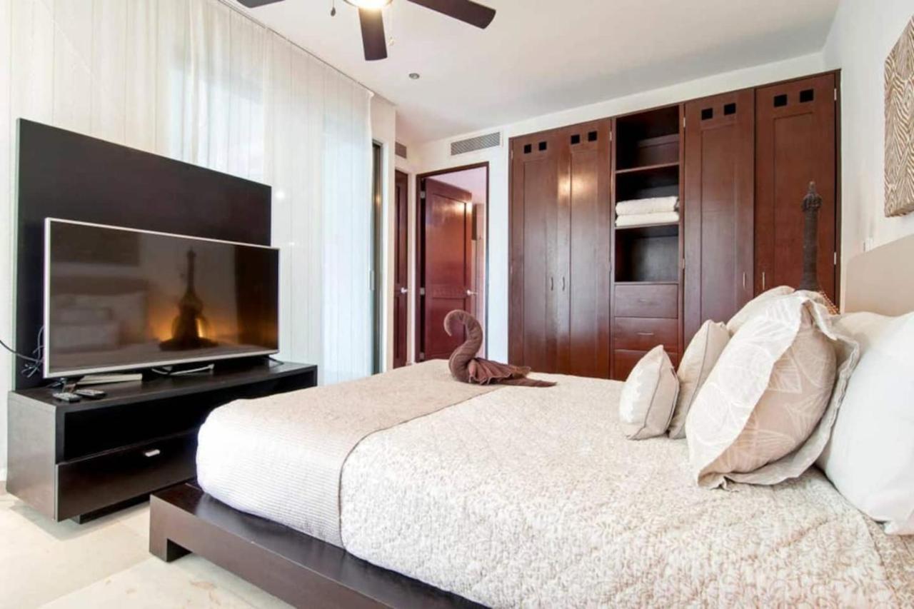 Căn hộ Luxurious & In Playa Steps From The