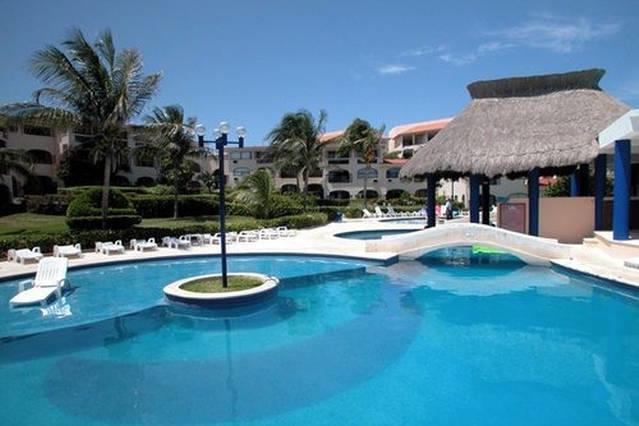 Xaman Ha Aparthotel 3*