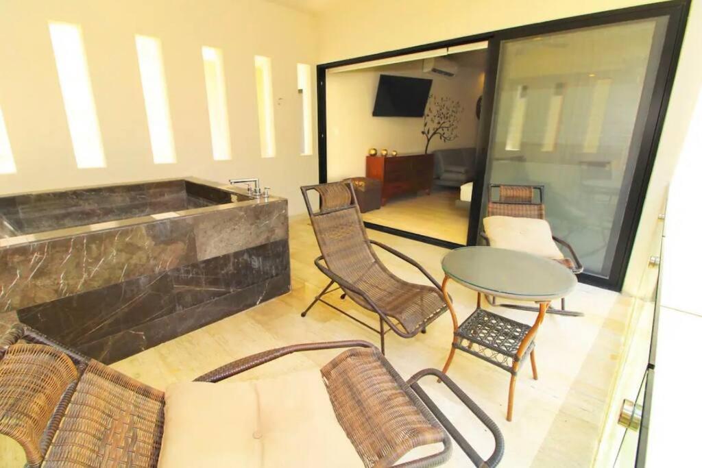 Departamento Con Jacuzzi En Playa del Carmen