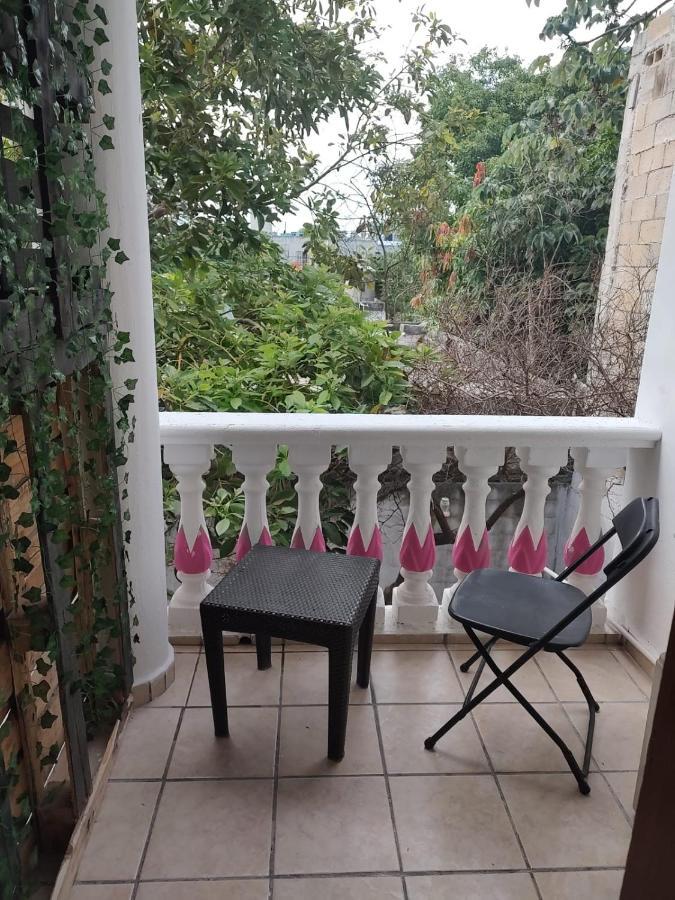 Casa Bugambilias Playa Bed & Breakfast *