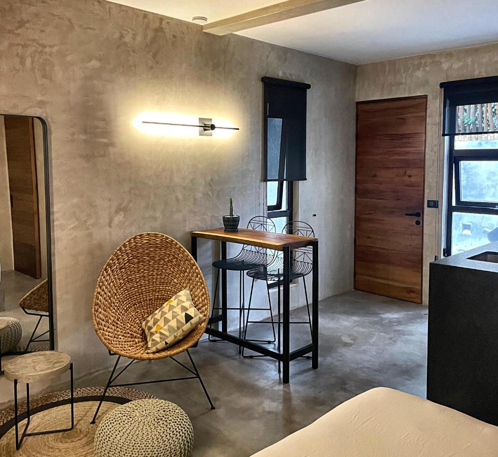 Lote4 - Lgbtq Apartahotel *