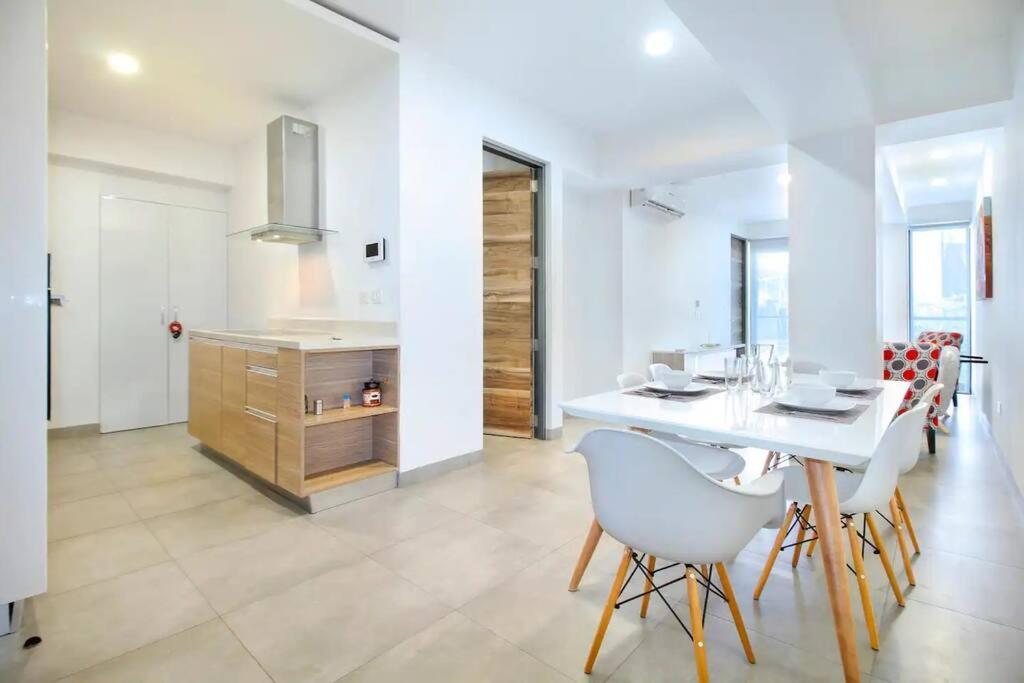 Brightness & Spacious 1 Bedroom Apartamento