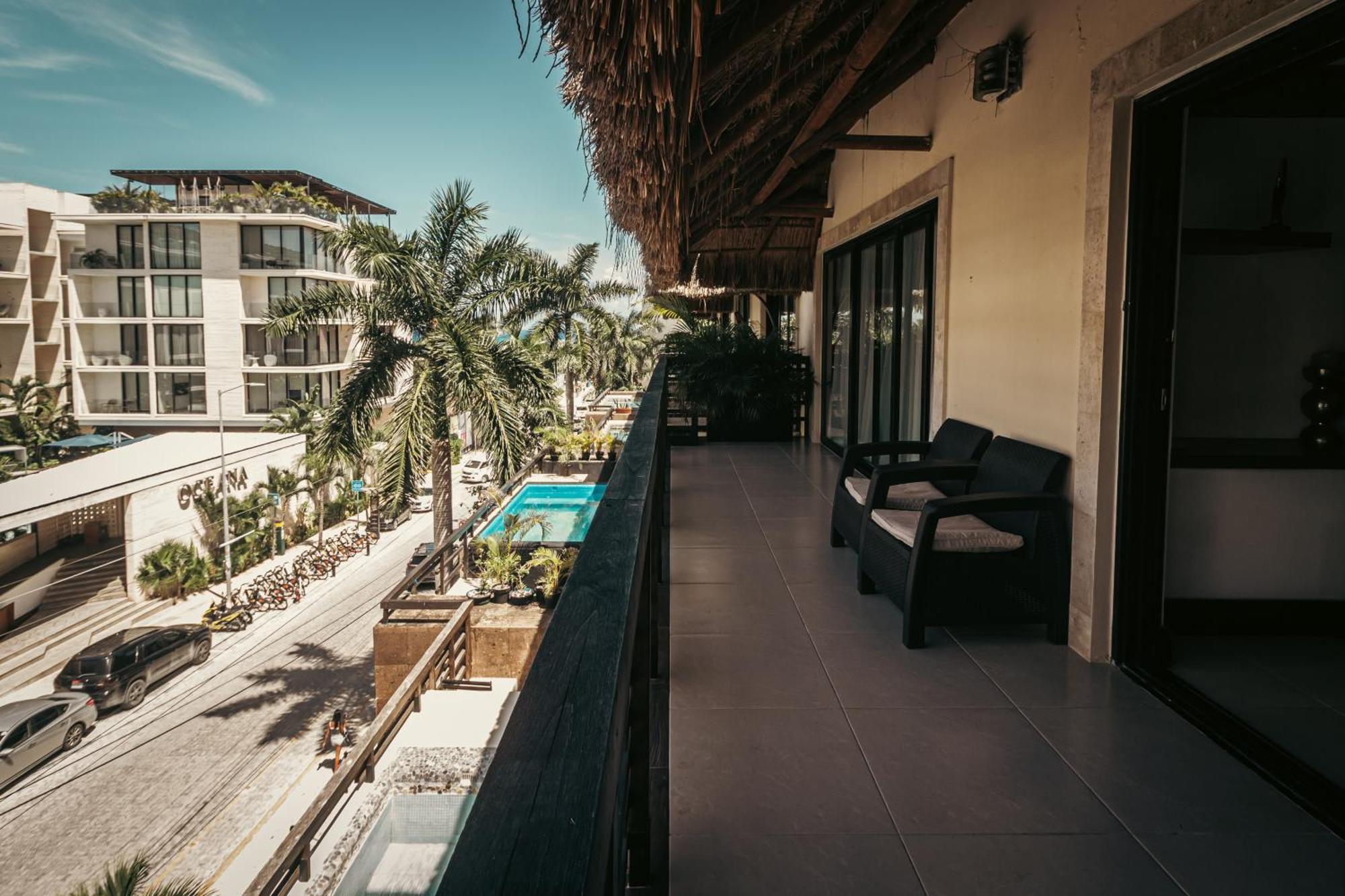 Aldea Thai Apartment *