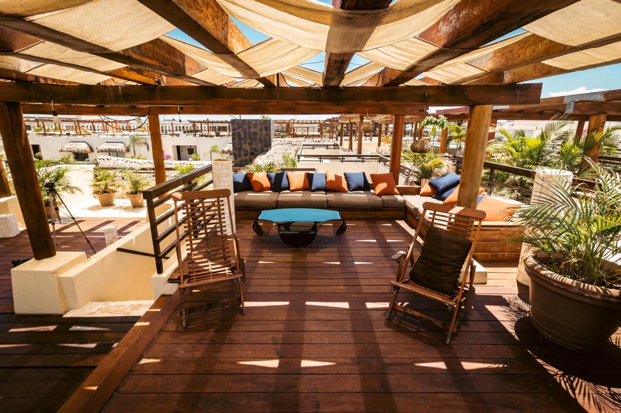 Aldea Thai Apartment *