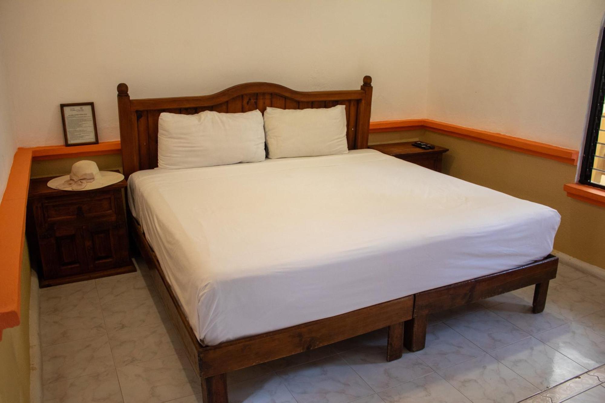 Vista Caribe Playa Hotel 2*