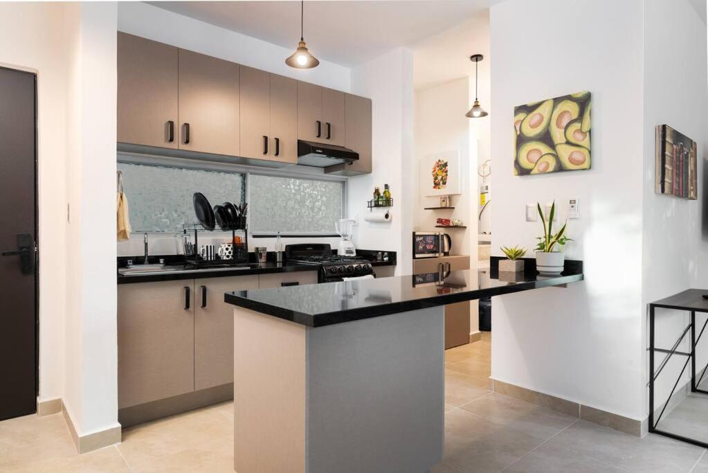 Depa Familiar Pb 6pax Con Alberca Rodeado De Restaurantes Zona Segura Apartamento Playa del Carmen
