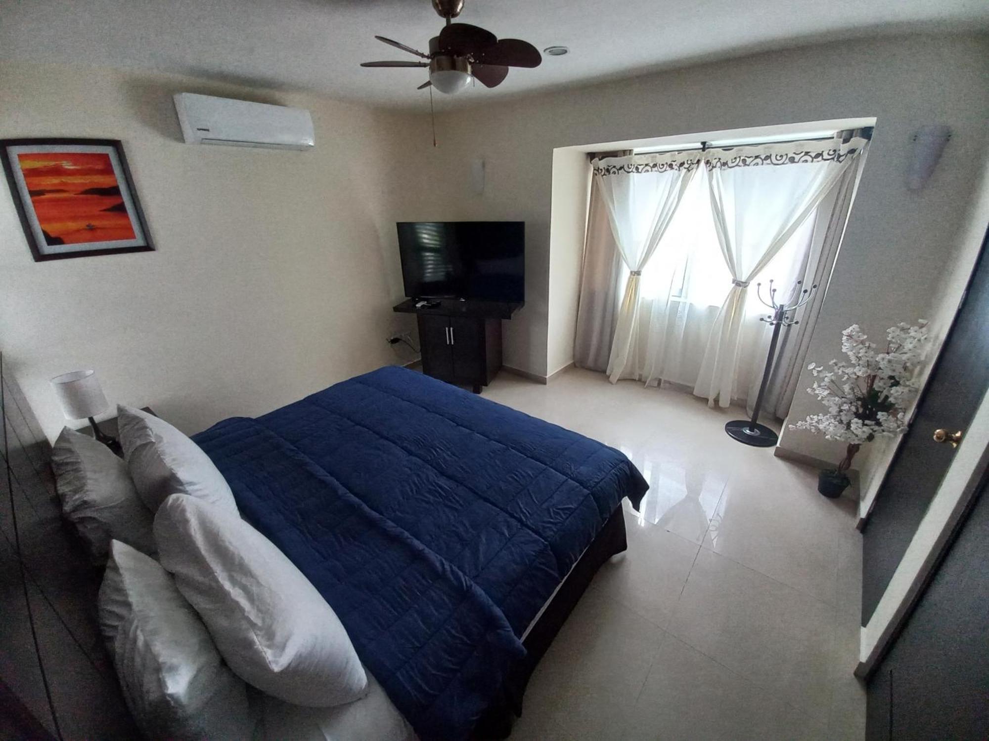 Khách sạn Segovia 4*