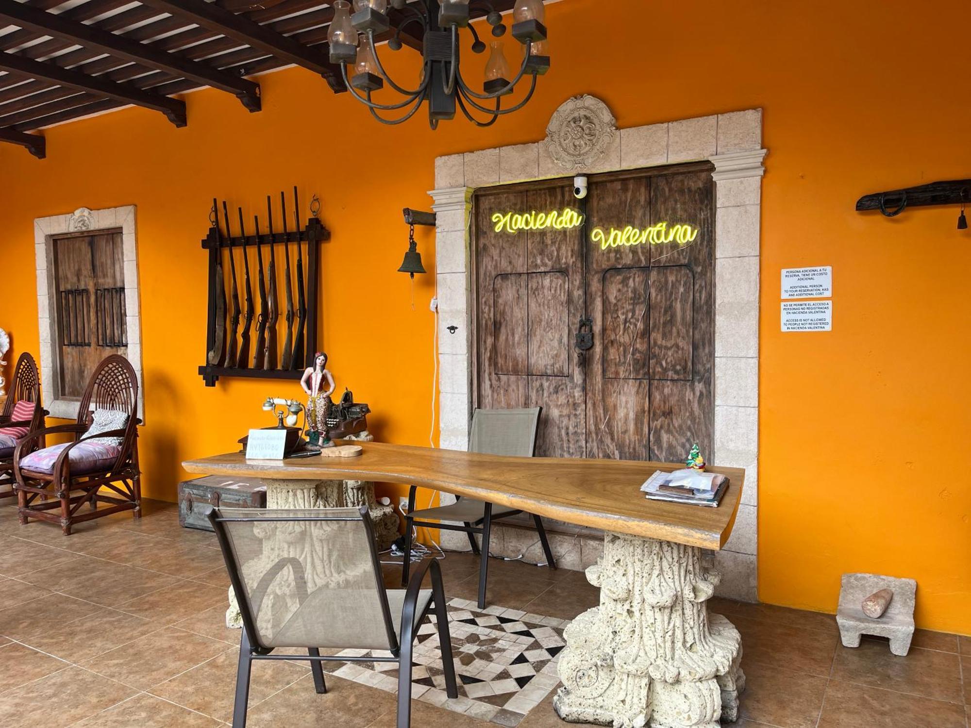 Hotel Hacienda Valentina 3*