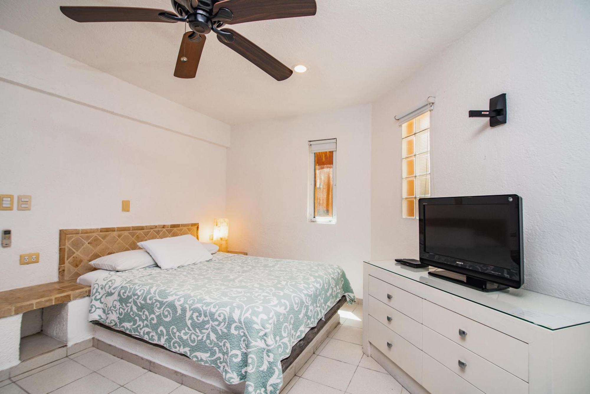 2br Close To The And 1 Block From 5th Av Apartamento *