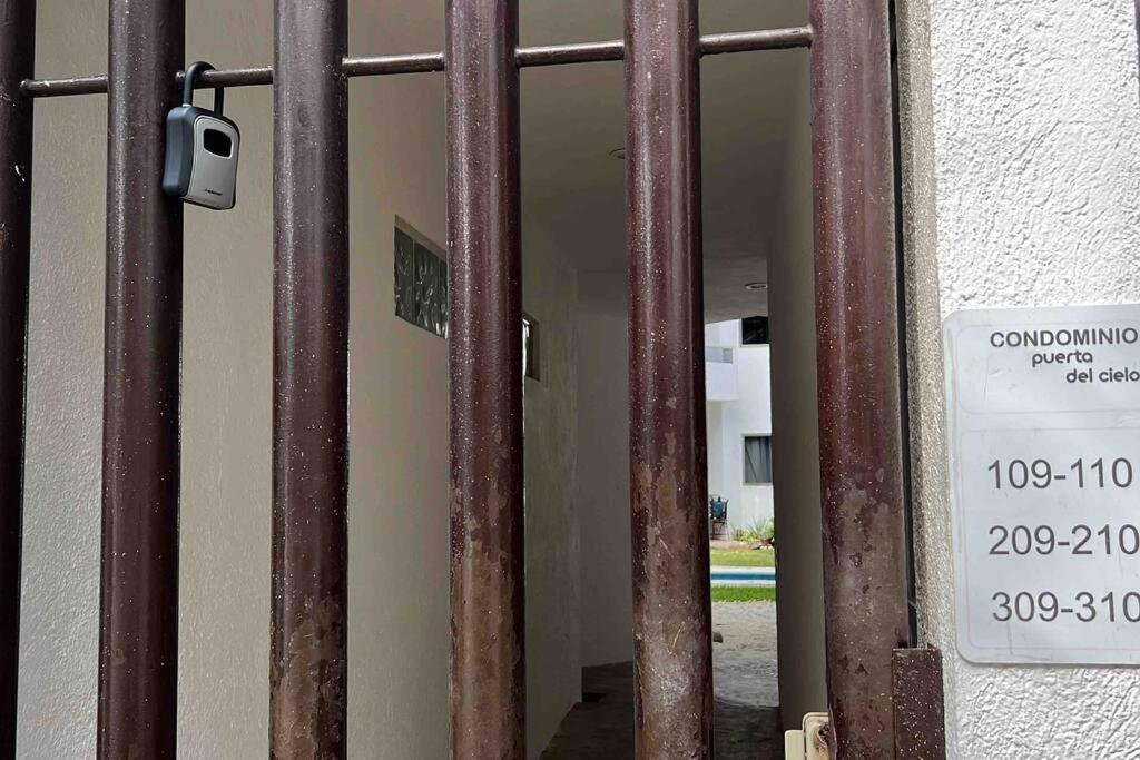 Lovely 2 Bdrm In Gated Community & Pool View * Playa del Carmen