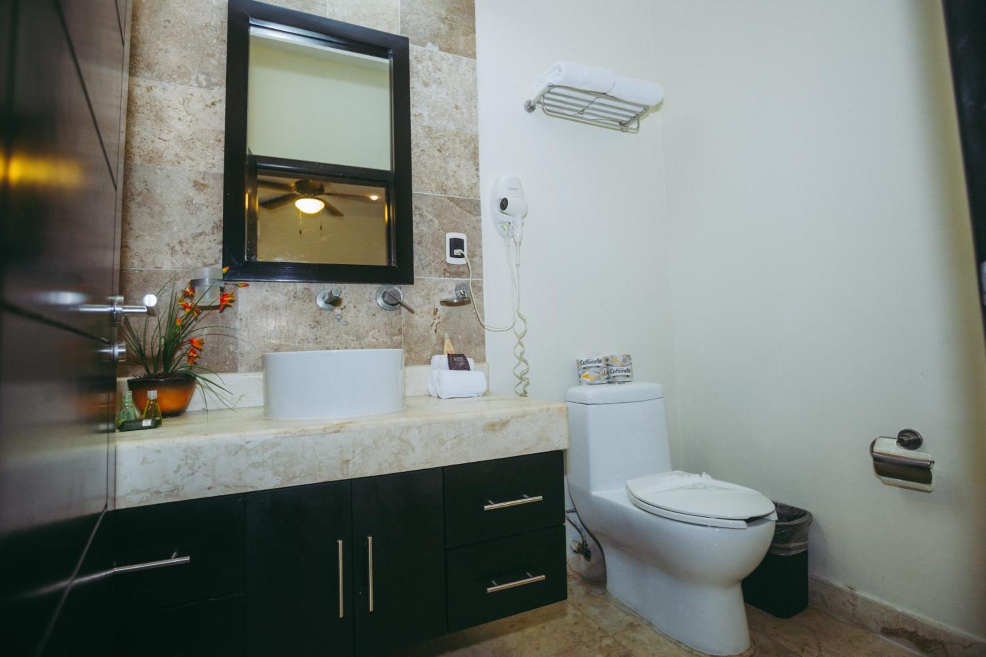 El Faro 204 Surf Two Bedrooms Ocean Front Apartment Playa del Carmen