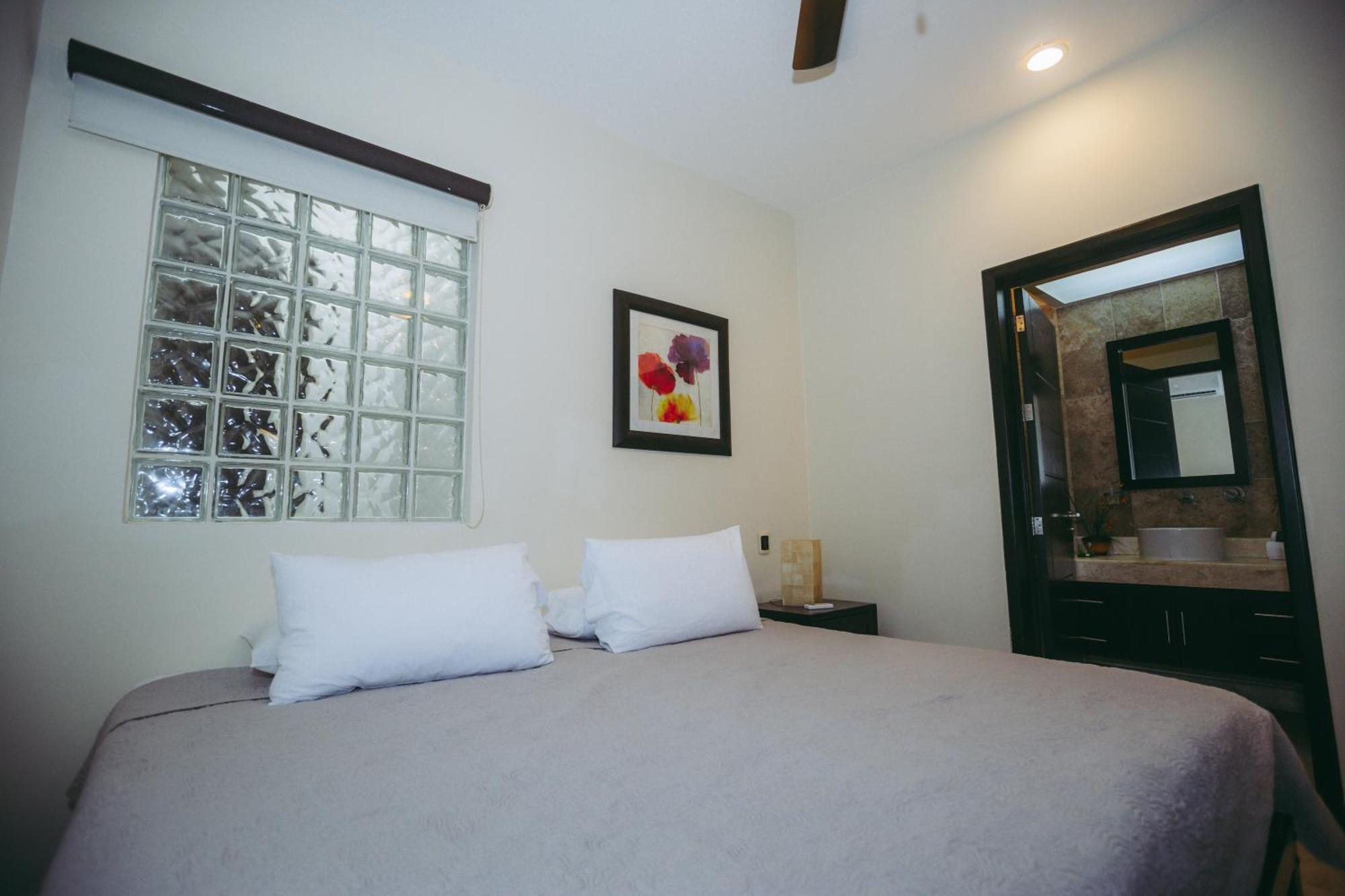 El Faro 204 Surf Two Bedrooms Ocean Front *