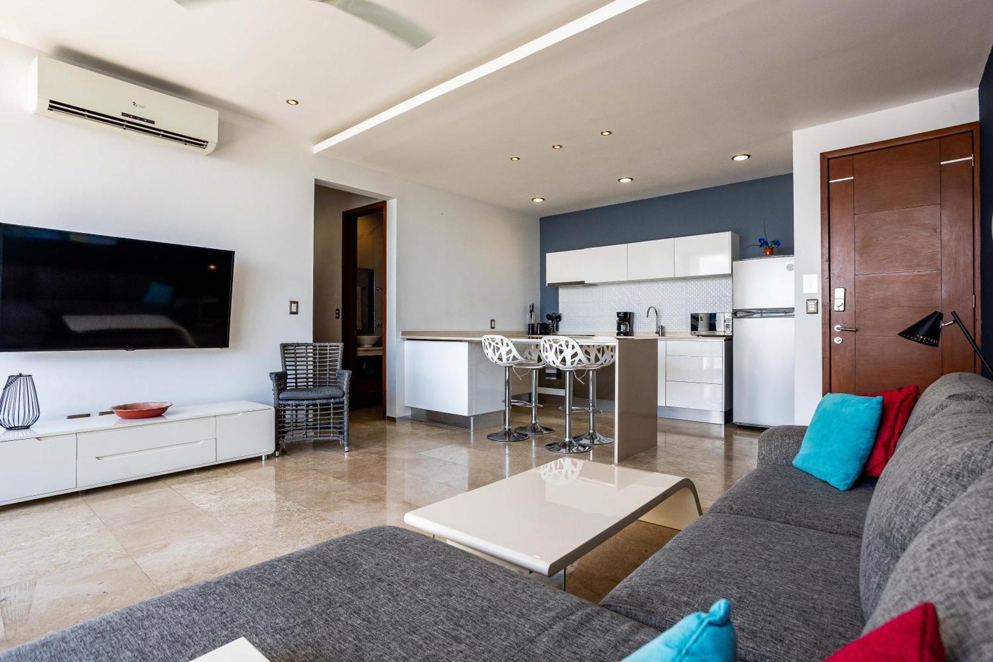 Apartment Beautiful 2bd 2bth, Ocean Views *