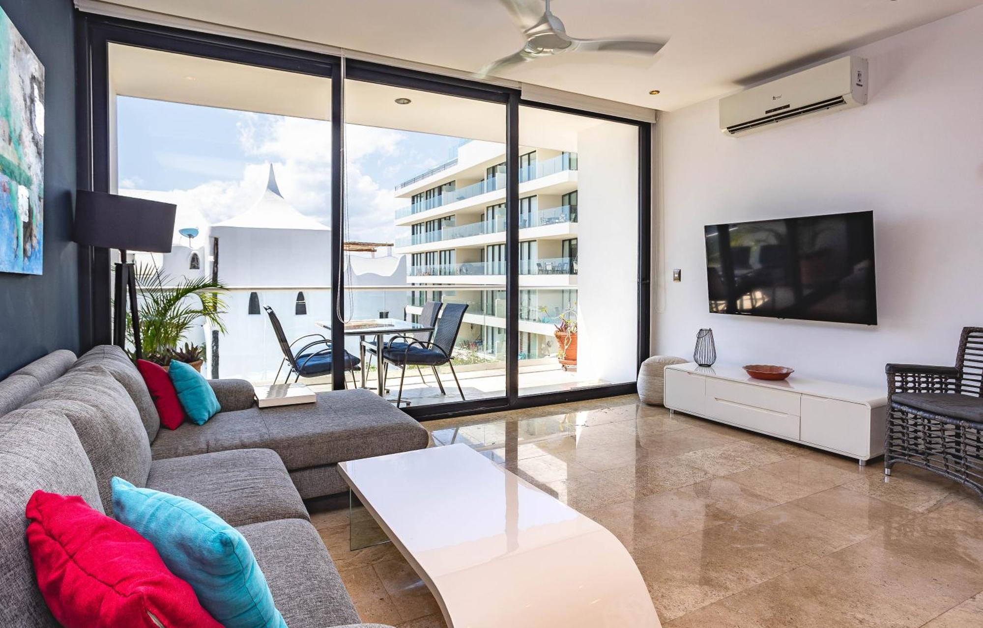 Apartment Beautiful 2bd 2bth, Ocean Views