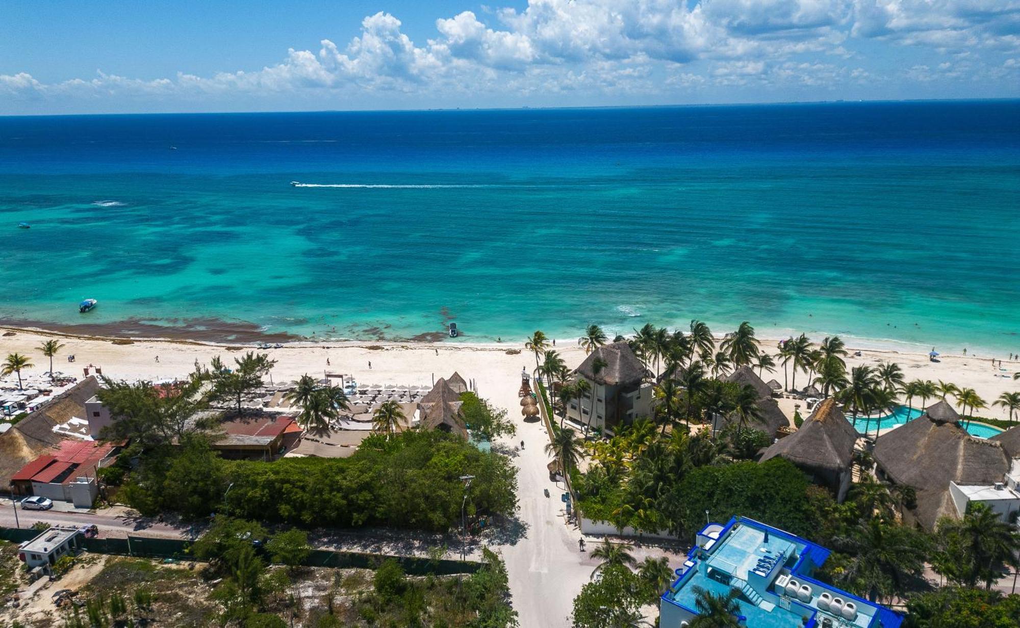 Beautiful 2bd 2bth, Ocean Views Apartment