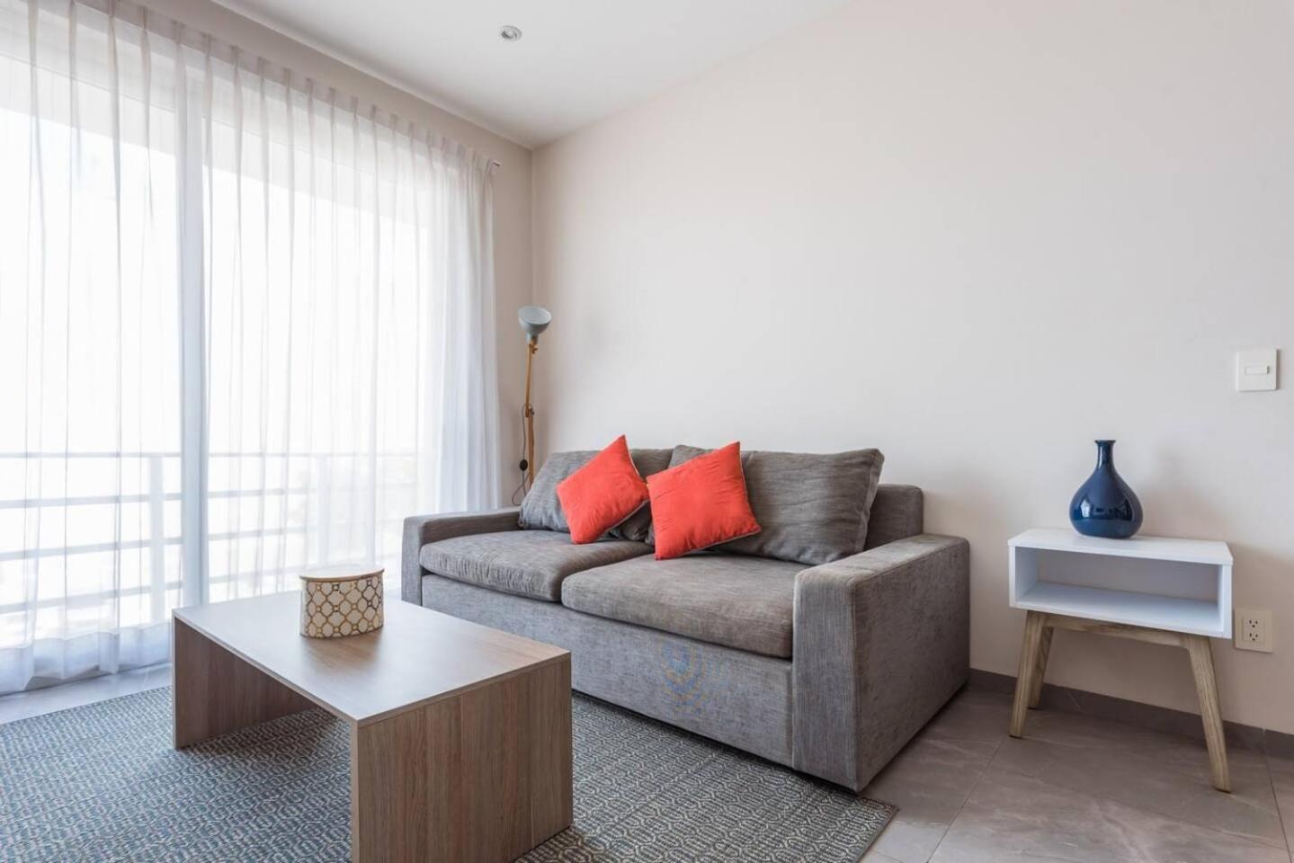 Luxury Condo, 1br 1ba, 200mb, Gym Sauna Cinema Apartamento *