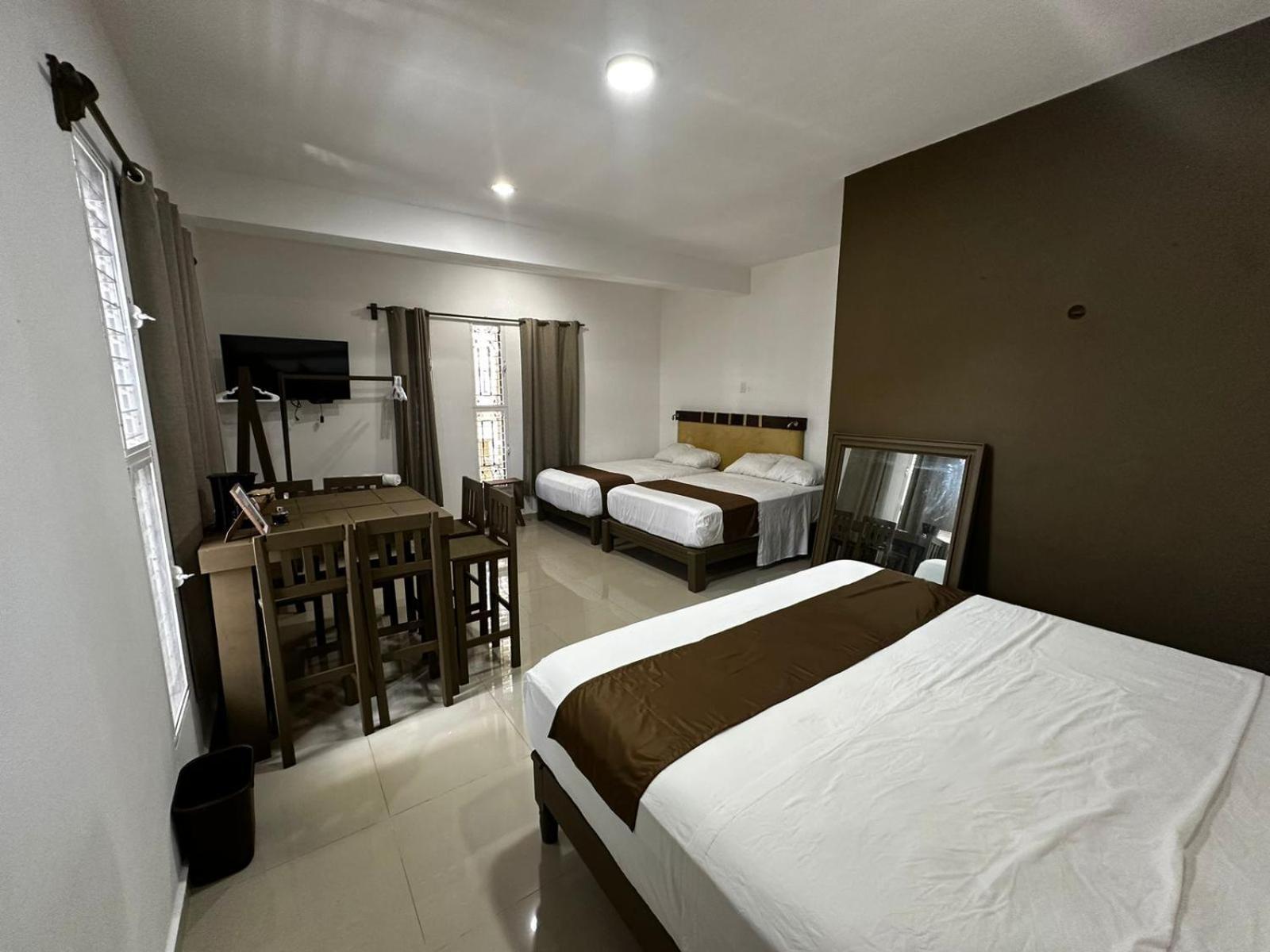 White Sand Playa Hotel *