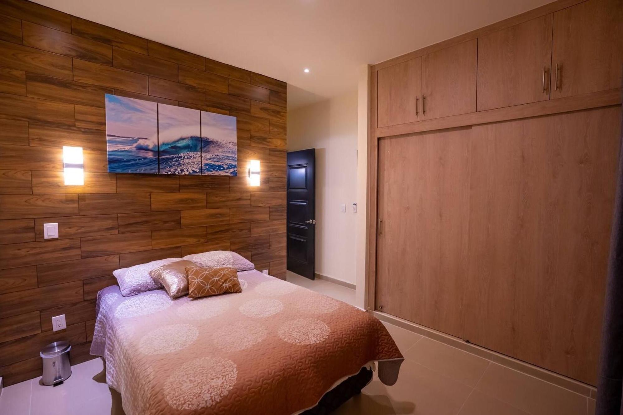 Apartment Luxury With Poll