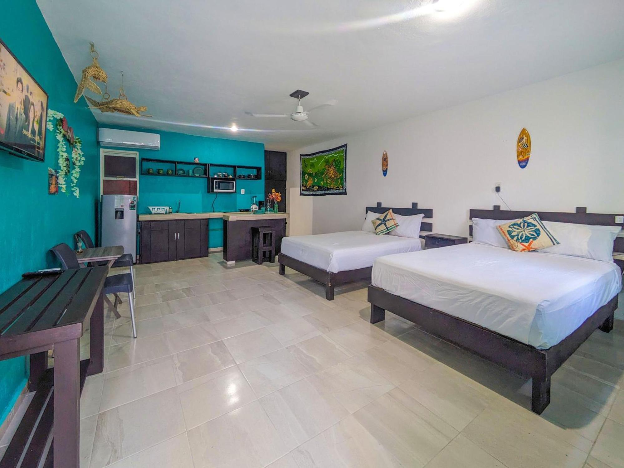 A5 Beachside Bliss Family Hawaiian Themed Quad Kitchen Ac * Playa del Carmen