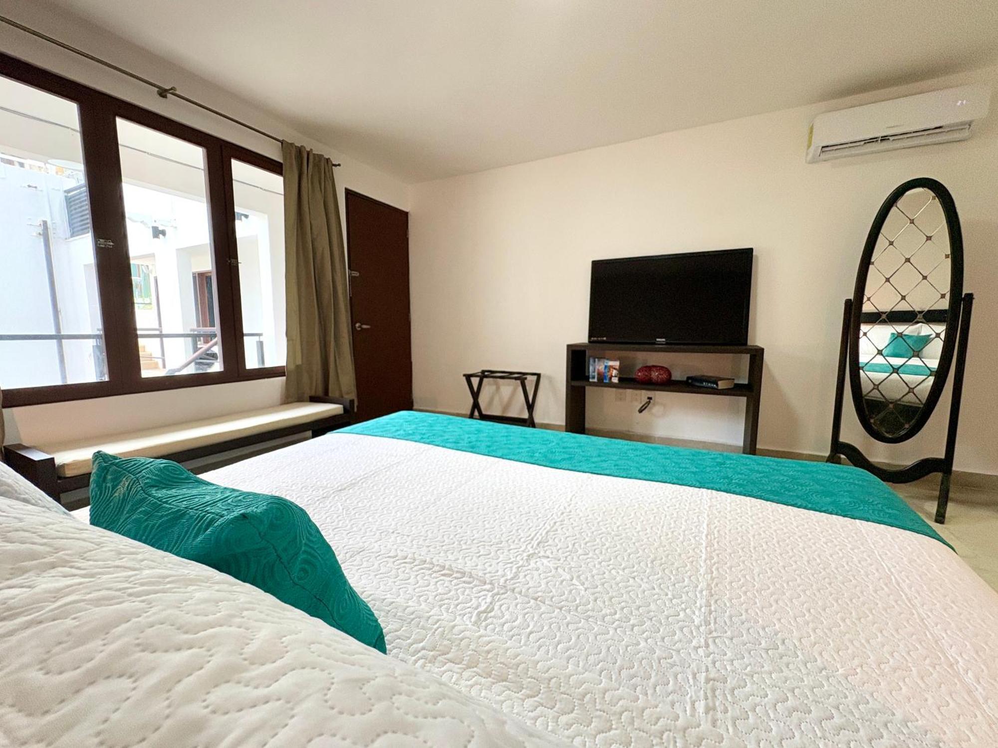 Hotel Aria Rooftop & Pool Now With Breakfast Playa del Carmen