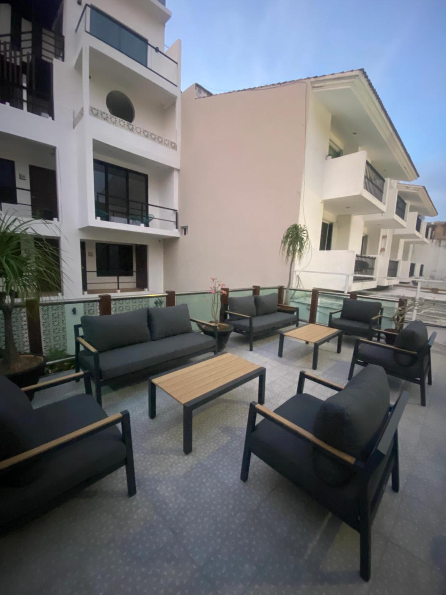 Aria Rooftop & Pool Now With Breakfast *