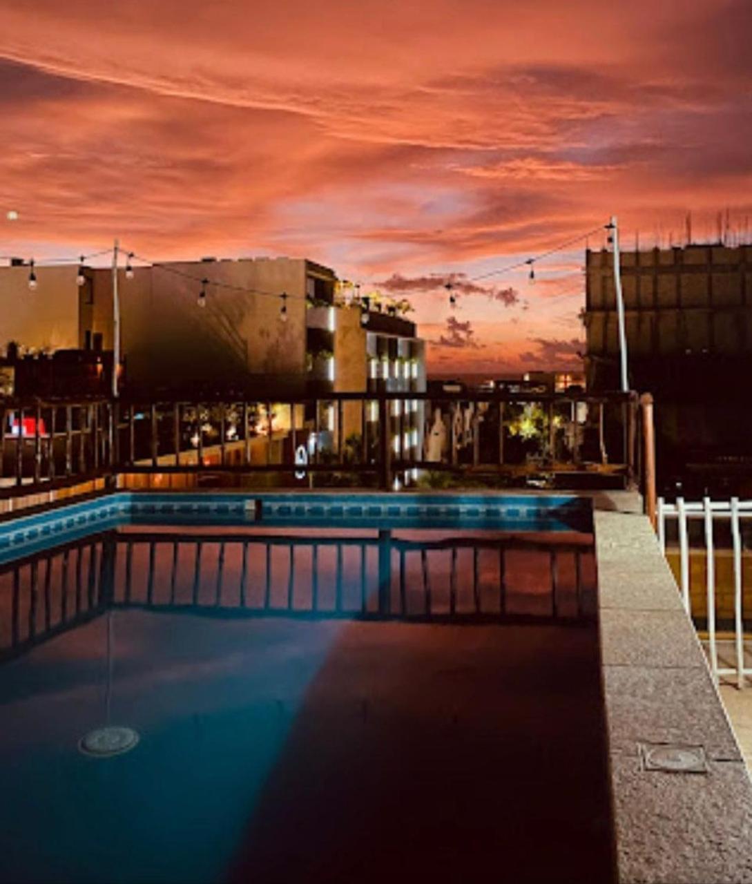 Chingon Anarchy & Roof Hotel Playa del Carmen