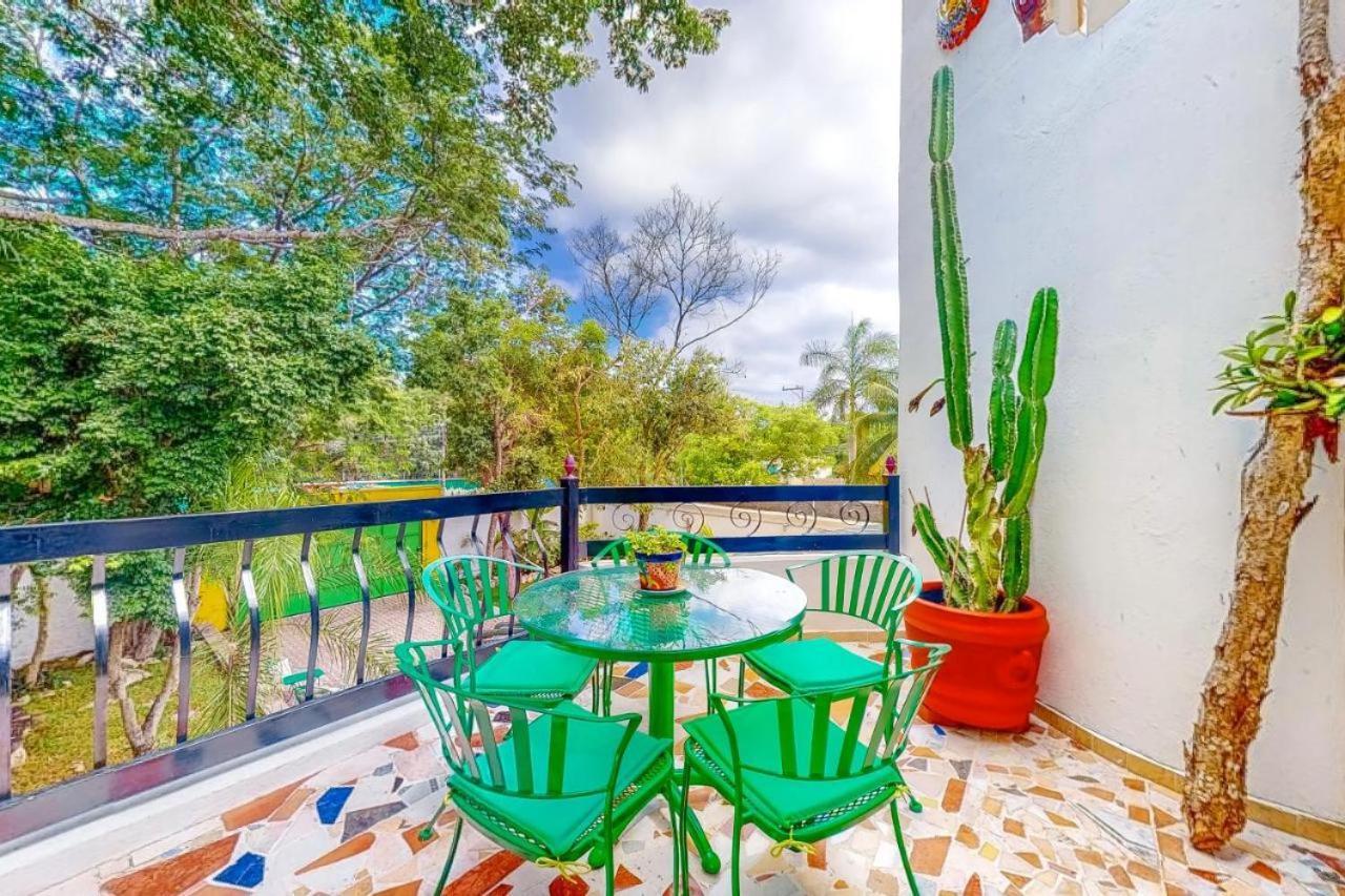 Urbaneden 'another Day In Paradise' Playa del Carmen