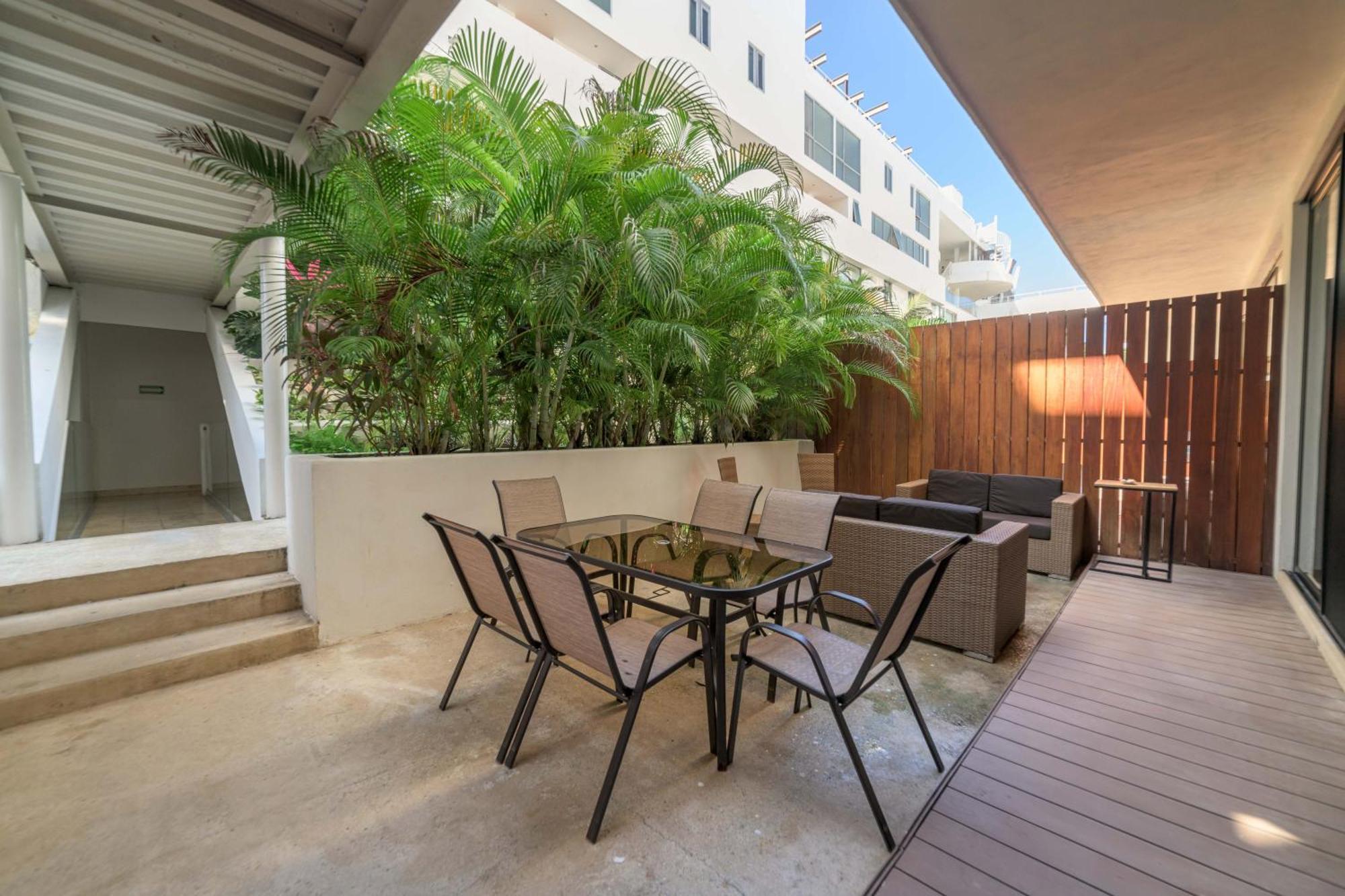 Spacious 200m From & 5th Ave Playa del Carmen