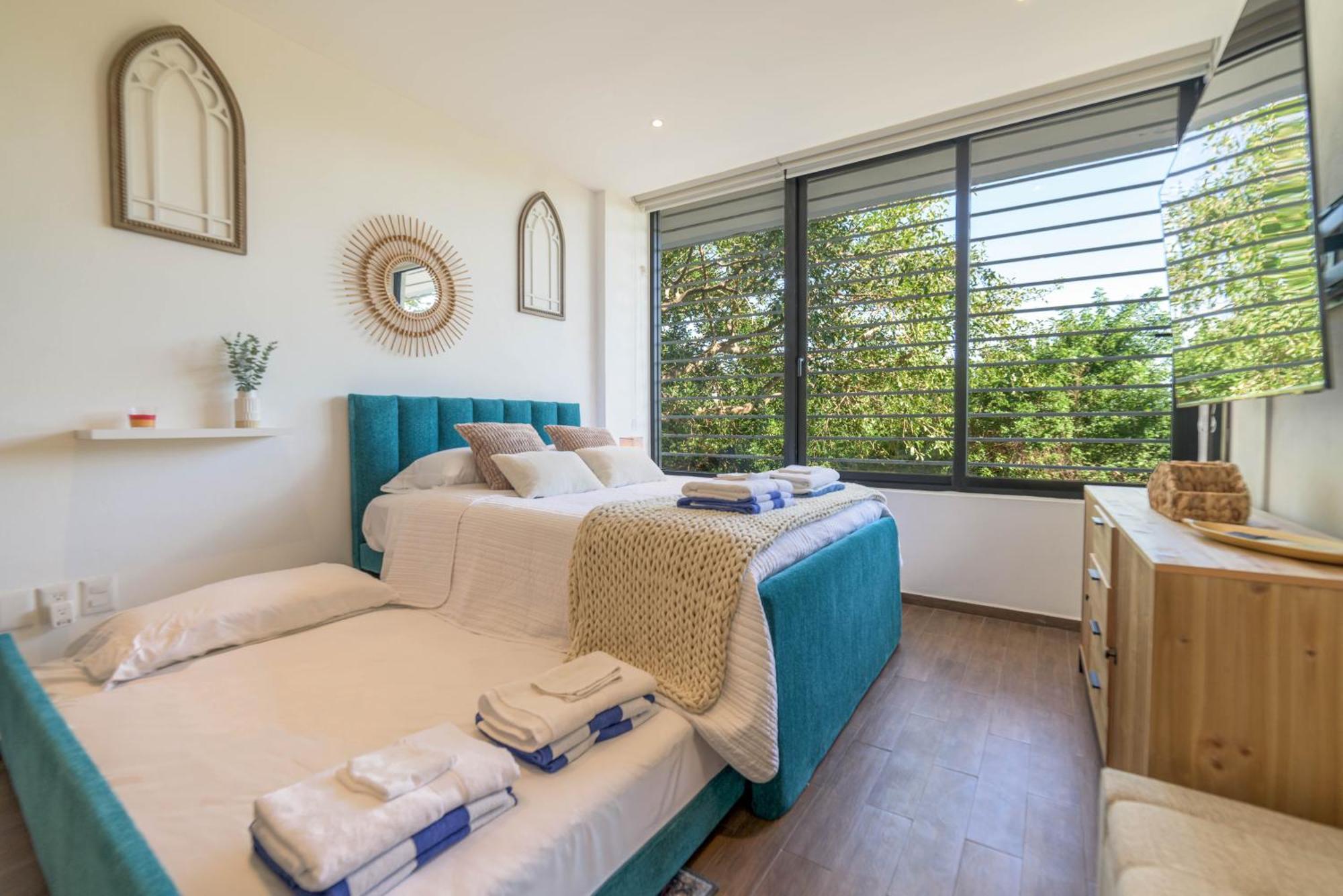 Spacious 200m From & 5th Ave Apartamento *