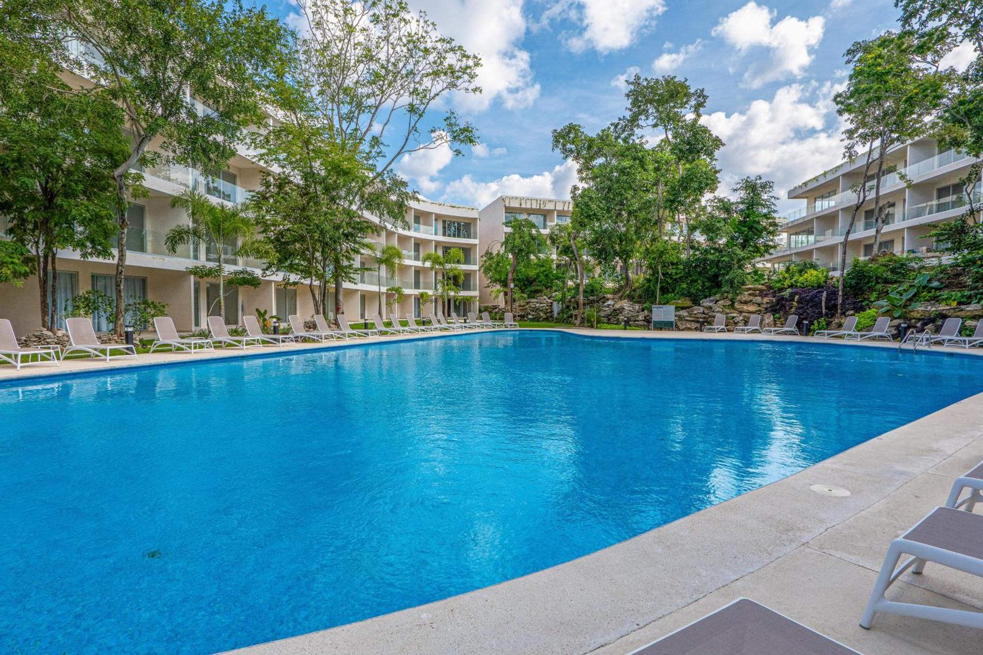Emerald Escape Tl B103 Hotel *